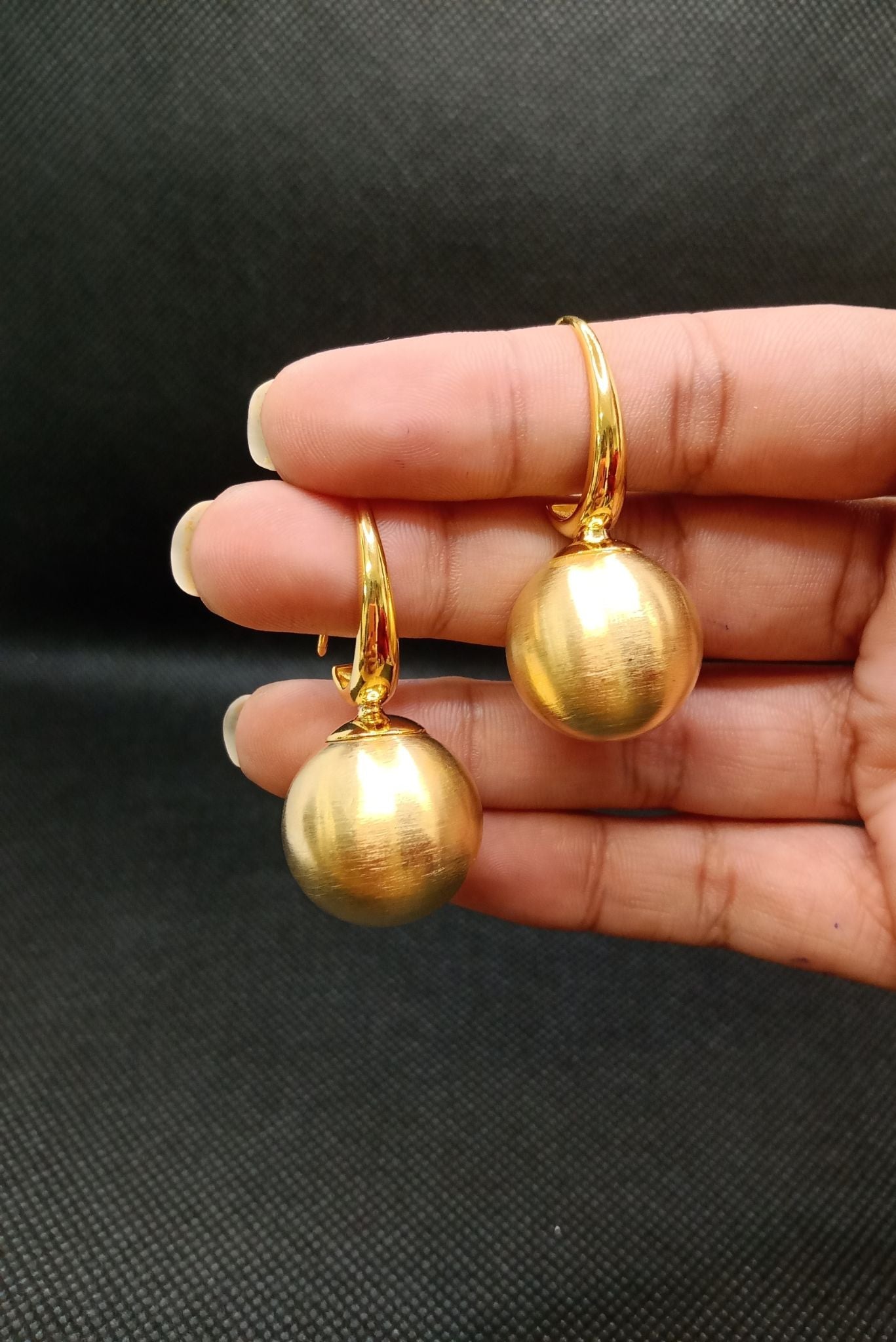Small Gold Classic Drop Earrings 18K Gold – Irene Neuwirth